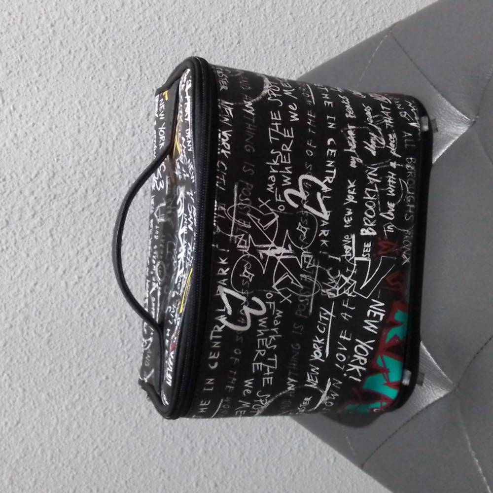 DKNY BIG COSMETIC BAG